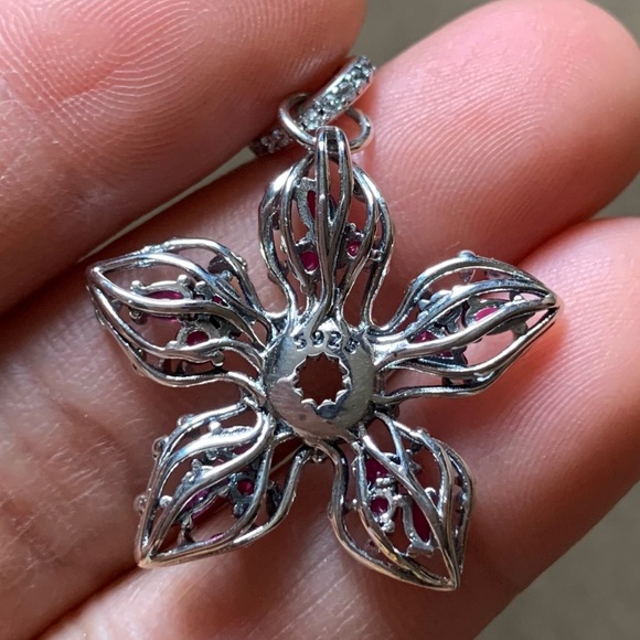 NWOT Stranger Things Demogorgon Large Dangle Charm Sterling Silver 925 - Picture 9 of 11